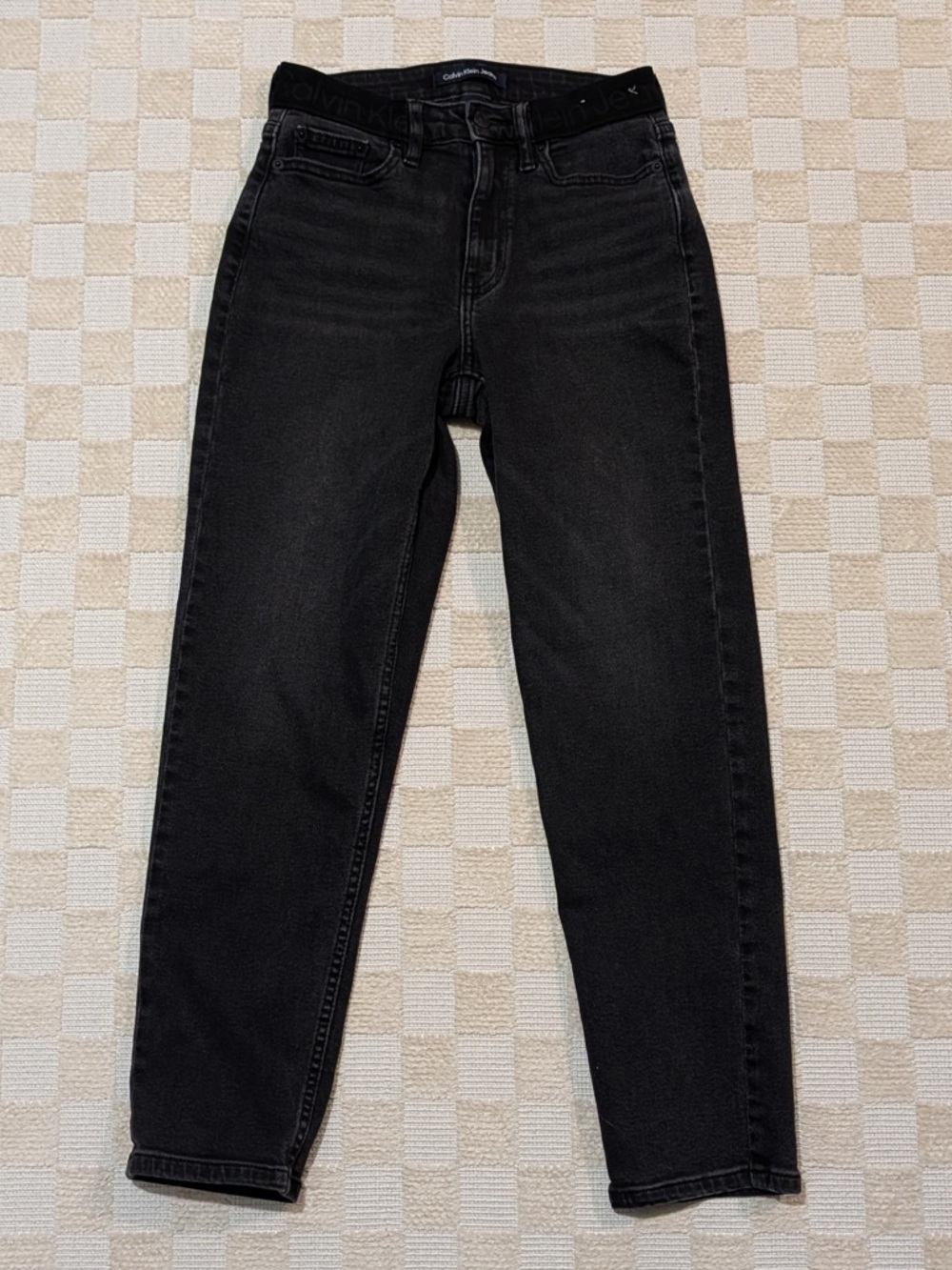 Calvin Klein Jeans Women’s High-Rise Dark Gray Straight-Leg Jeans Size 25